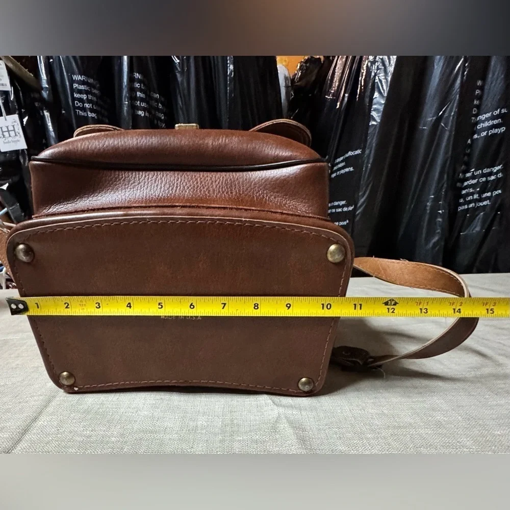 Vintage Leather Camera Bag Case Brown Brass Strap Pocket USA 703 10 x 8 x 6 Inch